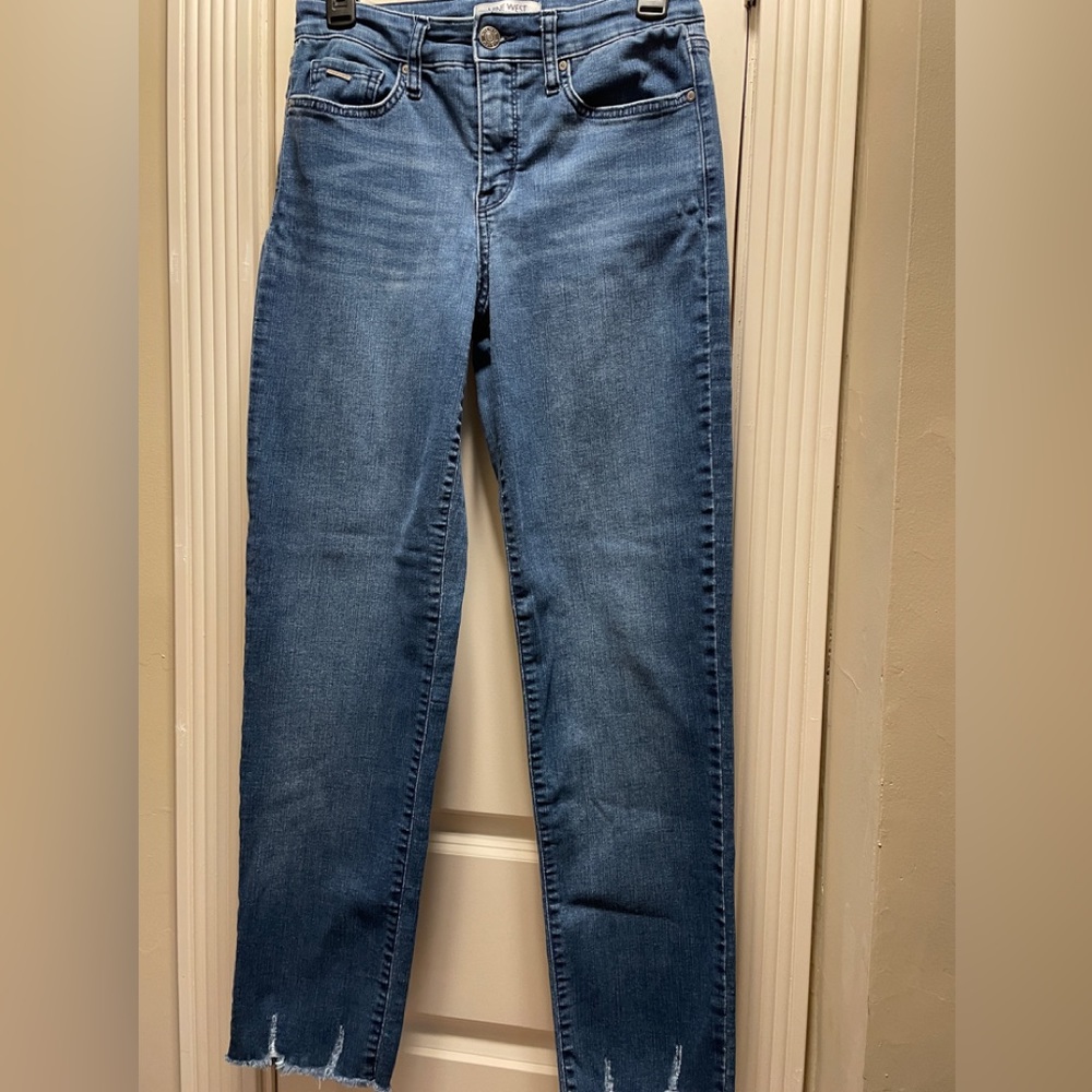 NINE WEST HIGH RISE STRAIGHT ANKLE JEANS